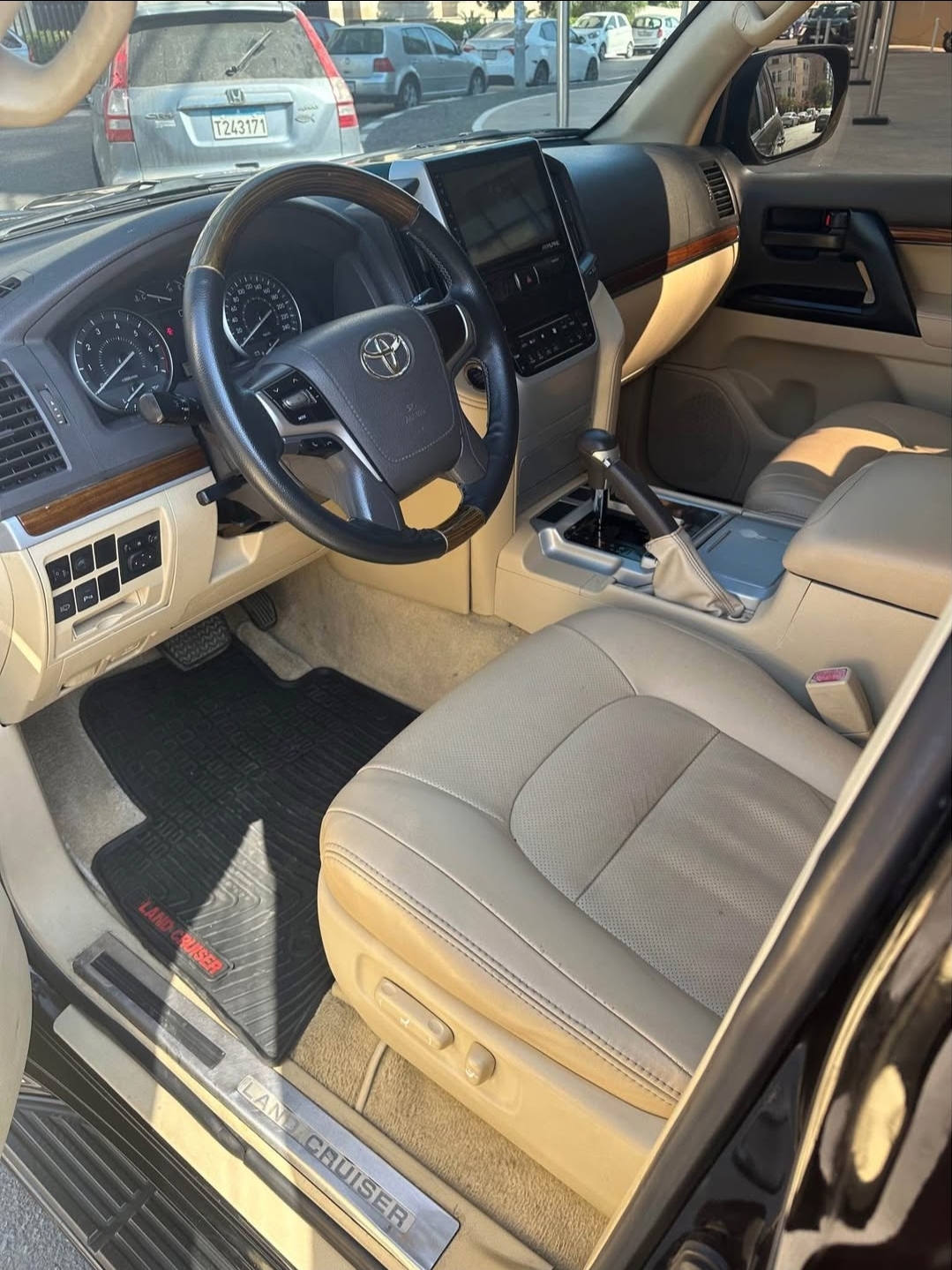  Interior